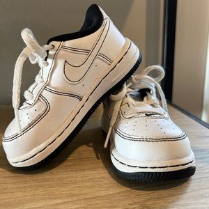 Nike toddler shoes